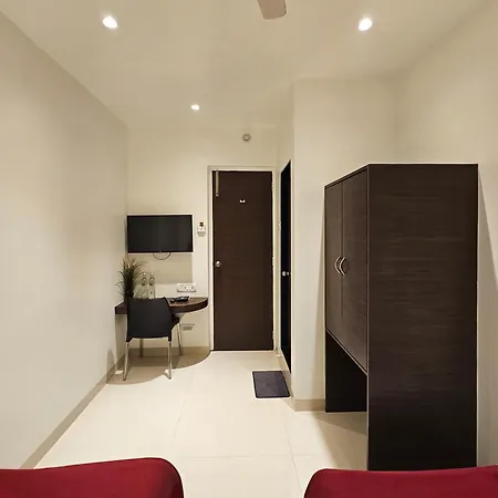 Hotel Kumkum Mumbai Exterior photo