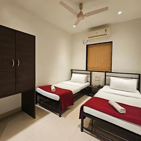 Hotel Kumkum Mumbai Exterior photo