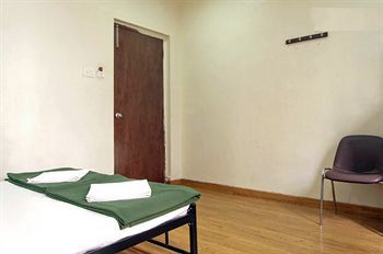 Hotel Kumkum 2*